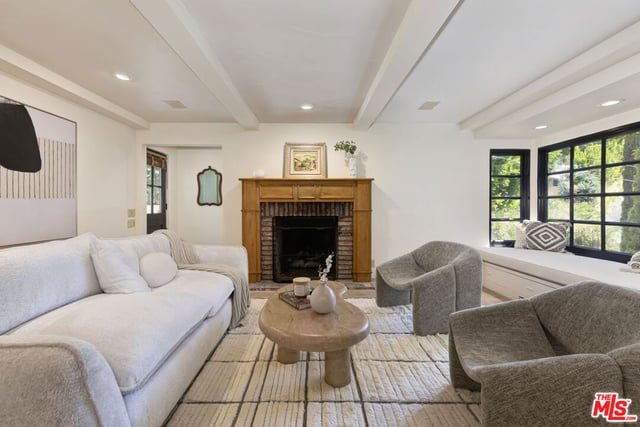 1701 Queens Court, Los Angeles, CA 90069 — photo 25 of 64