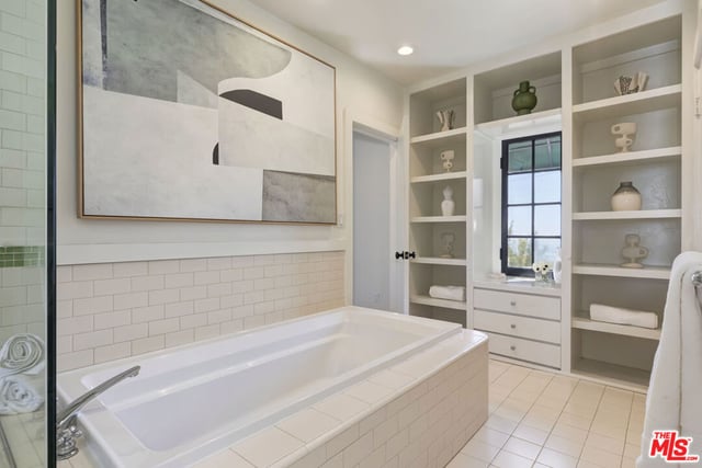 1701 Queens Court, Los Angeles, CA 90069 — photo 36 of 64