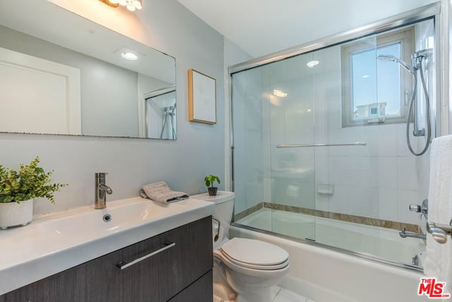 1645 Malcolm Avenue 302, Los Angeles, CA 90024 — photo 21 of 40