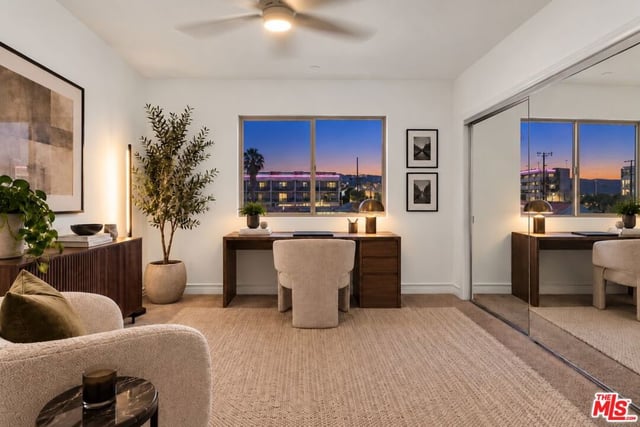 936 N Hudson Avenue 302, Los Angeles, CA 90038 — photo 8 of 17