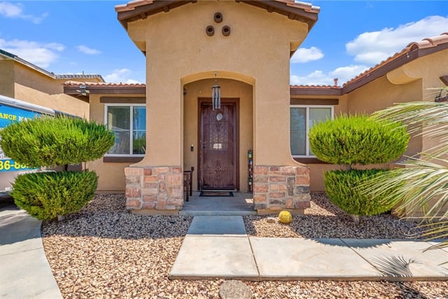 43022 Carpenter, Lancaster, CA 93535 — photo 3 of 27