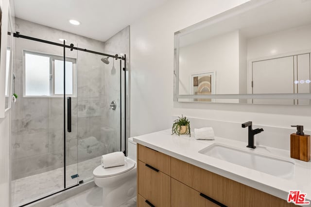 7820 Airlane Avenue, Los Angeles, CA 90045 — photo 14 of 18