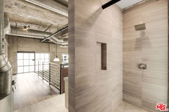 420 S SAN PEDRO Street 106, Los Angeles, CA 90013 — photo 19 of 31