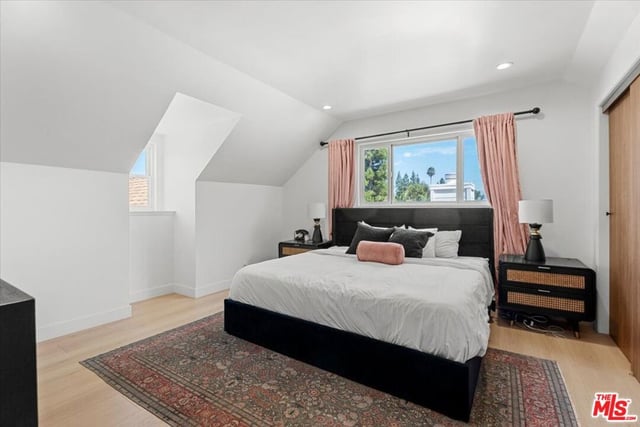 6460 Penfield Avenue, Los Angeles, CA 91367 — photo 10 of 20