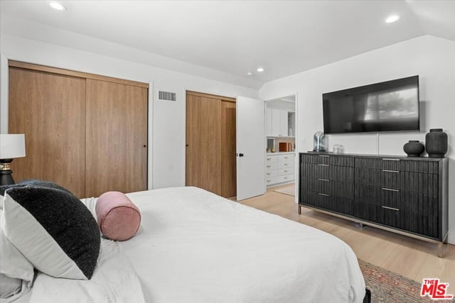 6460 Penfield Avenue, Los Angeles, CA 91367 — photo 11 of 20