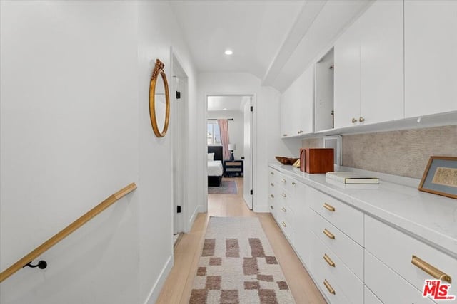 6460 Penfield Avenue, Los Angeles, CA 91367 — photo 14 of 20