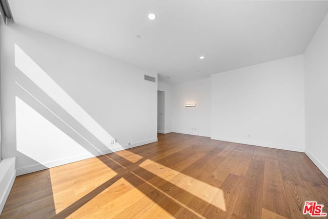 900 W Olympic Boulevard 32I, Los Angeles, CA 90015 — photo 25 of 45