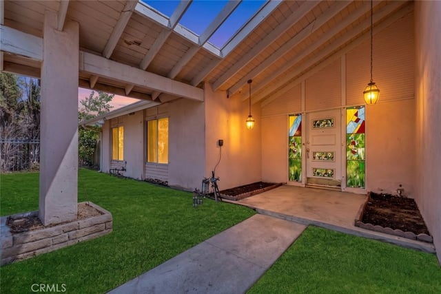 13046 Ebell Street, North Hollywood, CA 91605 — photo 8 of 61