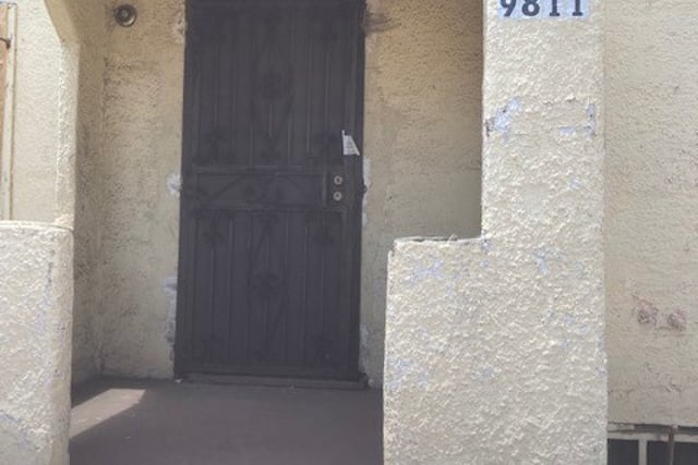 9811 S Vermont, Los Angeles, CA 90044 — photo 19 of 22