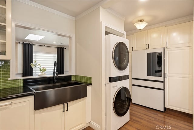 541 Davis, Glendale, CA 91201 — photo 11 of 41