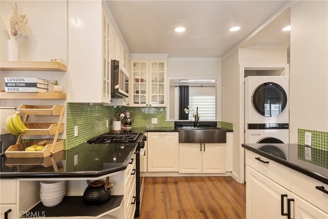 541 Davis, Glendale, CA 91201 — photo 14 of 41