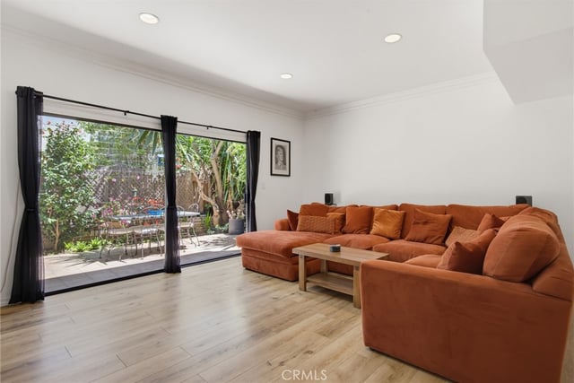 1850 Midvale Avenue 13, Los Angeles, CA 90025 — photo 7 of 38
