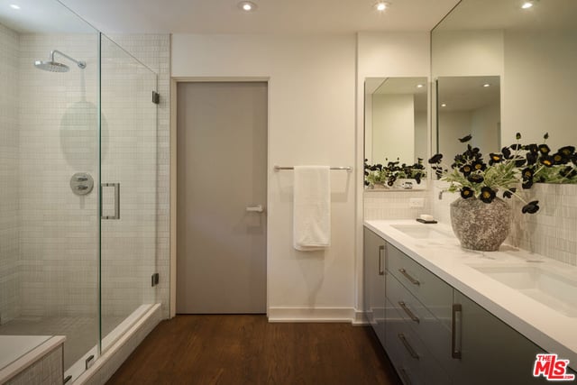 8540 Hedges Way, Los Angeles, CA 90069 — photo 17 of 28