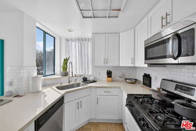 1511 16th Street 201, Santa Monica, CA 90404 — photo 27 of 32