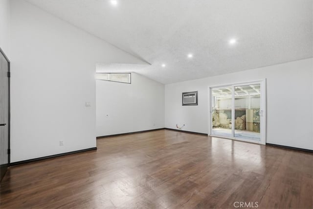 44043 Heaton, Lancaster, CA 93534 — photo 6 of 31