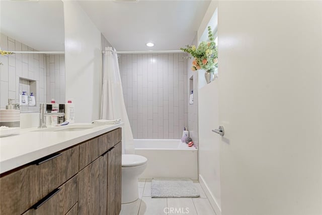1049 N Joels Place, Los Angeles, CA 90012 — photo 21 of 56