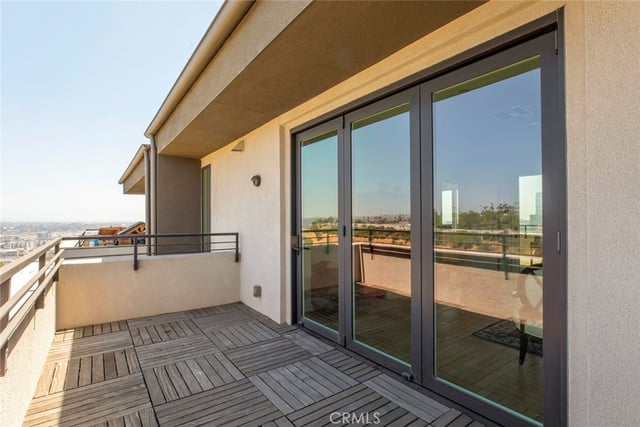 1049 N Joels Place, Los Angeles, CA 90012 — photo 34 of 56