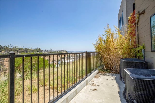 1049 N Joels Place, Los Angeles, CA 90012 — photo 43 of 56