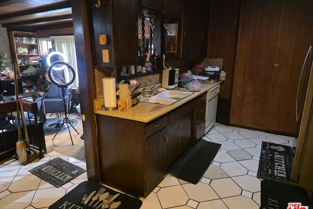 2203 W 158th Street, Compton, CA 90220 — photo 4 of 15