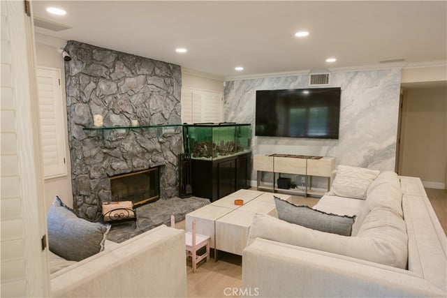 3060 Sioux Court, Simi Valley, CA 93063 — photo 10 of 53