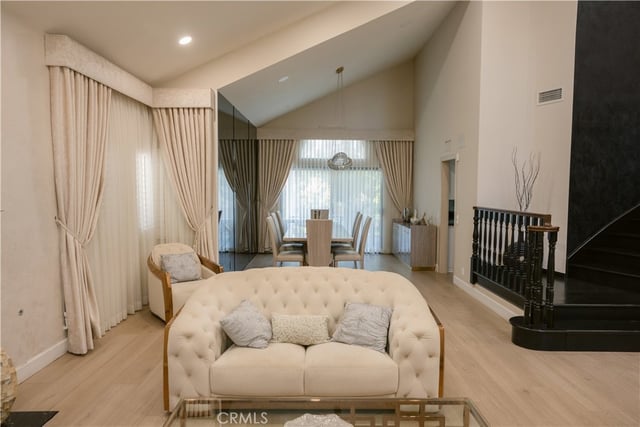 3060 Sioux Court, Simi Valley, CA 93063 — photo 6 of 53