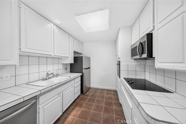 777 E Valley 59, Alhambra, CA 91801 — photo 6 of 22