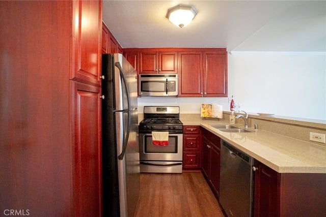 5510 Owensmouth Avenue 209, Woodland Hills, CA 91367 — photo 3 of 23