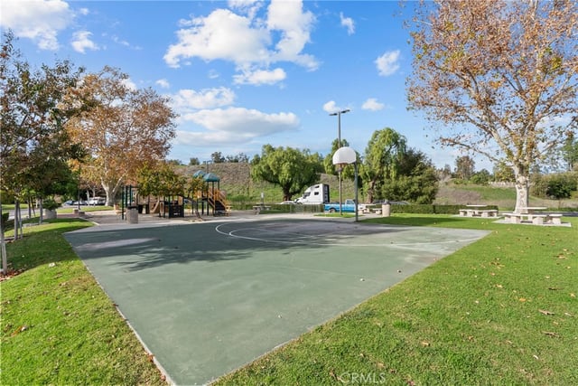 25736 Player R4, Valencia, CA 91355 — photo 19 of 25