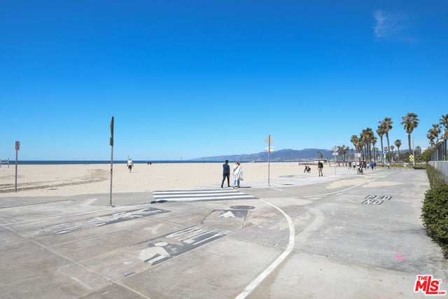 22 Navy Street 103, Venice, CA 90291 — photo 29 of 30