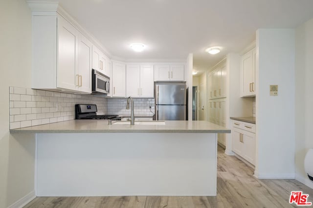 22 Navy Street 103, Venice, CA 90291 — photo 9 of 30