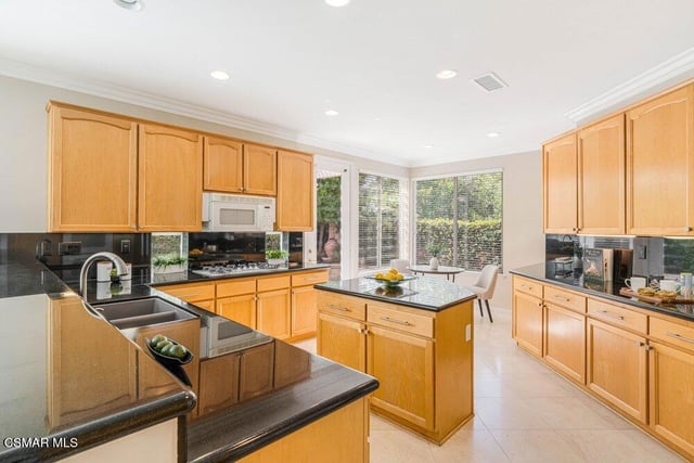 2609 Capella Way, Thousand Oaks, CA 91362 — photo 14 of 42