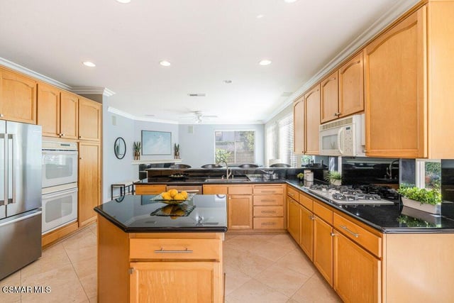 2609 Capella Way, Thousand Oaks, CA 91362 — photo 15 of 42