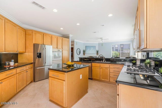 2609 Capella Way, Thousand Oaks, CA 91362 — photo 16 of 42