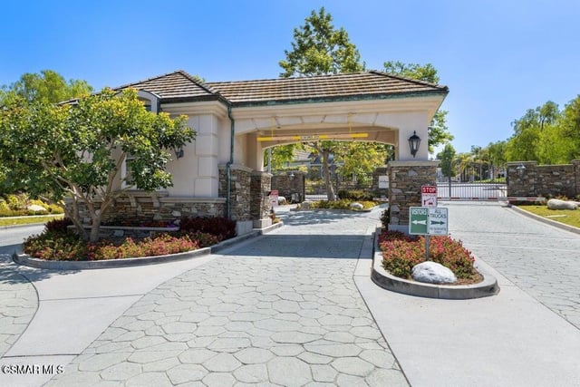 2609 Capella Way, Thousand Oaks, CA 91362 — photo 5 of 42