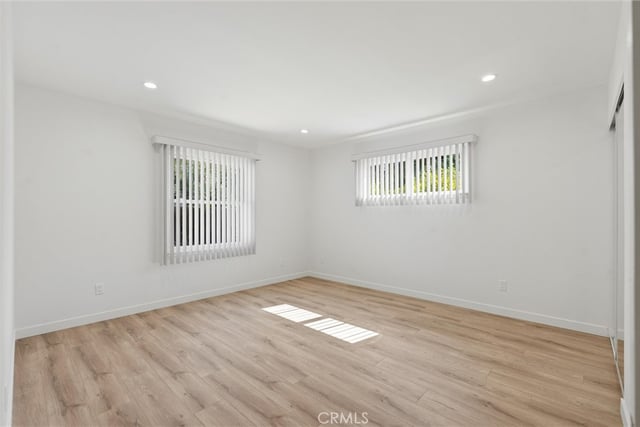 13739 Wyandotte, Los Angeles, CA 91405 — photo 21 of 31
