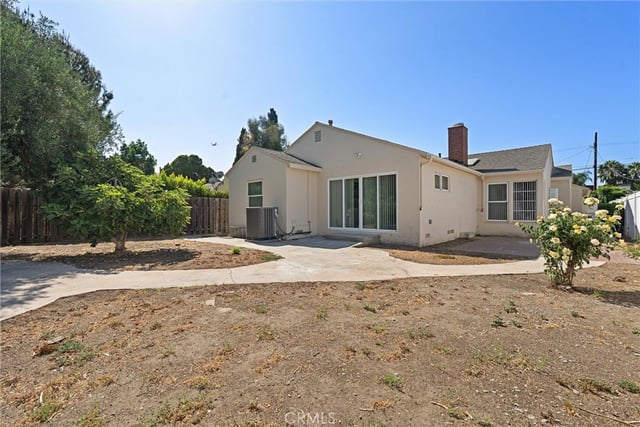 13739 Wyandotte, Los Angeles, CA 91405 — photo 28 of 31