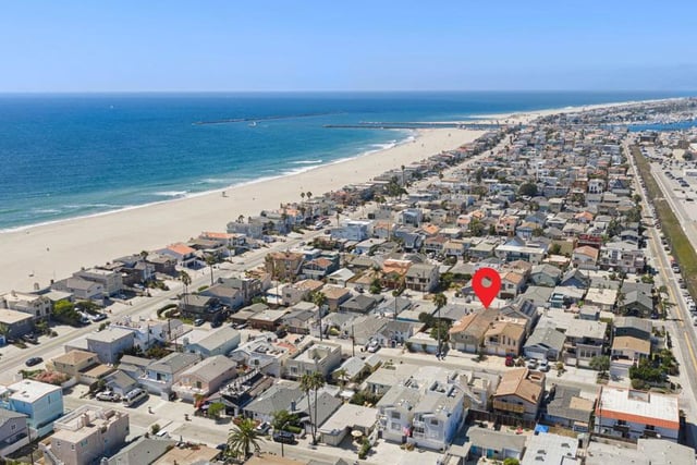 136 San Fernando Avenue, Oxnard, CA 93035 — photo 7 of 8