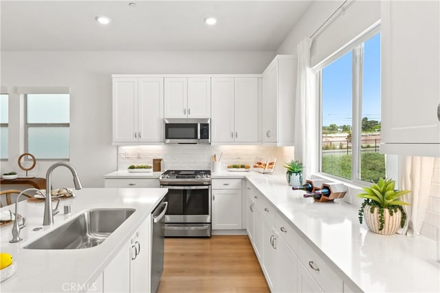 1682 Yorktown Lane, San Pedro, CA 90732 — photo 16 of 56