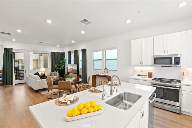 1682 Yorktown Lane, San Pedro, CA 90732 — photo 18 of 56