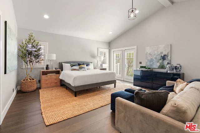222 N St Andrews Place, Los Angeles, CA 90004 — photo 16 of 52