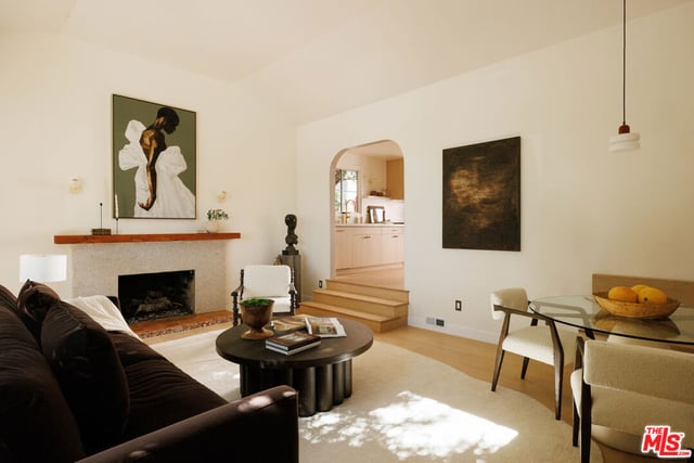 4300 Ambrose Avenue, Los Angeles, CA 90027 — photo 11 of 40