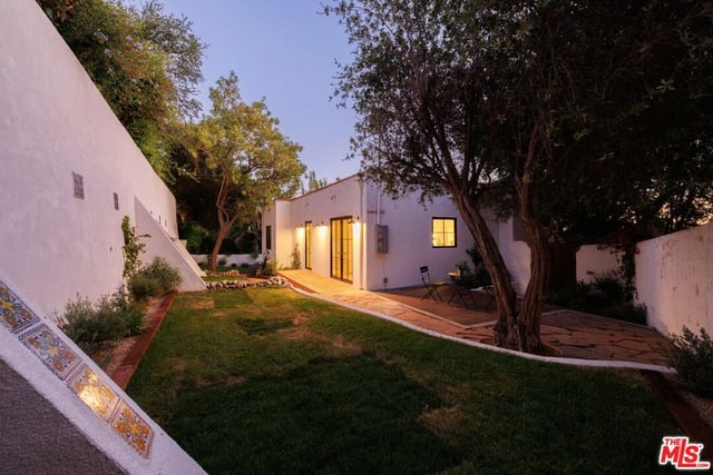 4300 Ambrose Avenue, Los Angeles, CA 90027 — photo 39 of 40