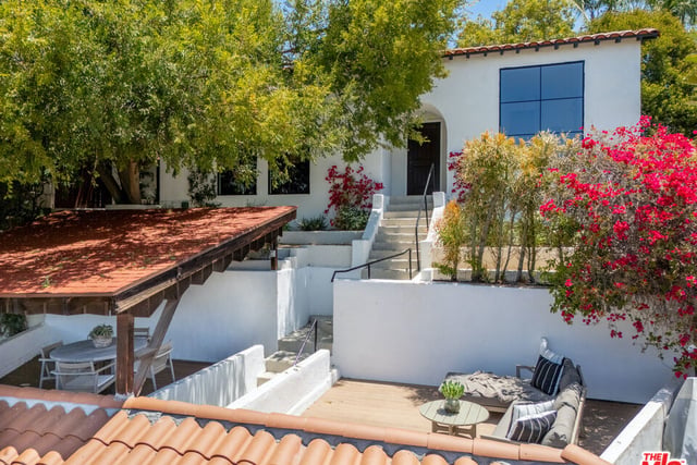 4300 Ambrose Avenue, Los Angeles, CA 90027 — photo 5 of 40