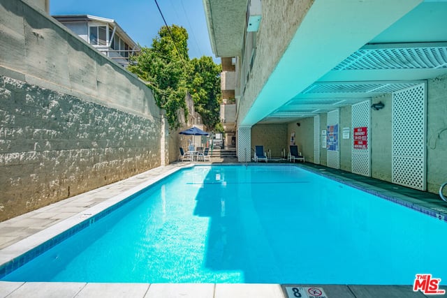 11645 Montana Avenue 101, Los Angeles, CA 90049 — photo 18 of 24