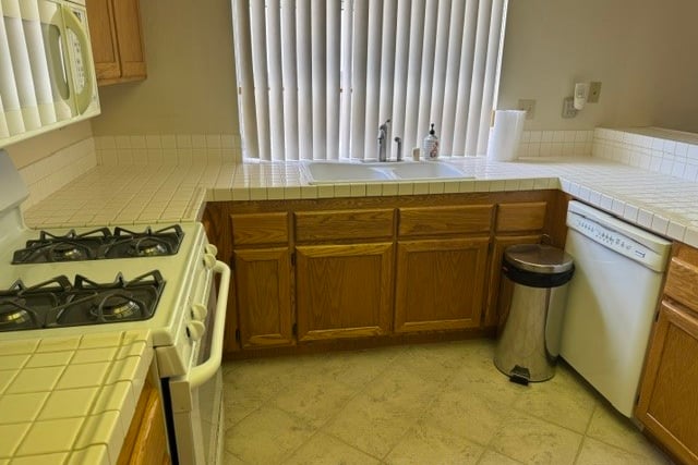 44436 Shadowcrest, Lancaster, CA 93536 — photo 20 of 46