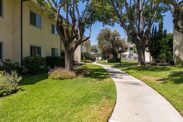 11813 Runnymede Street 28, North Hollywood, CA 91605 — photo 27 of 31
