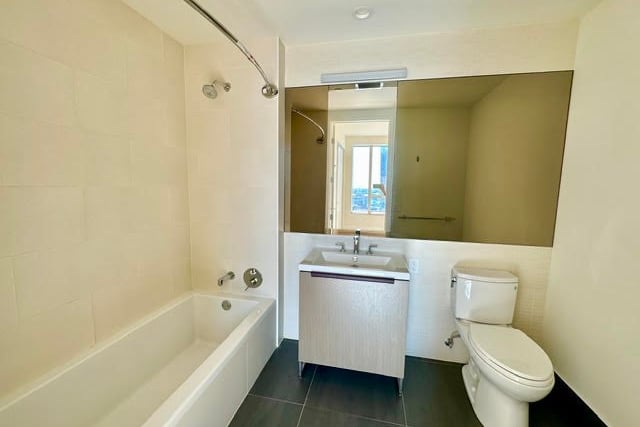 889 Francisco, Los Angeles, CA 90017 — photo 9 of 23