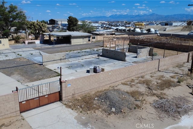 42336 5th Street E, Lancaster, CA 93535 — photo 3 of 6