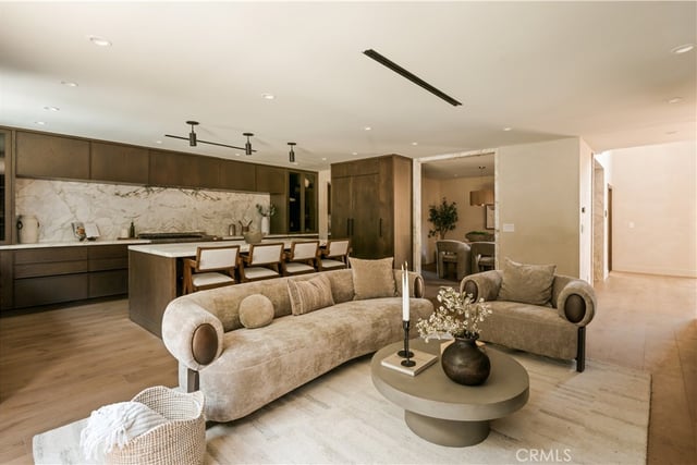 5114 Cedros Avenue, Sherman Oaks, CA 91403 — photo 9 of 41