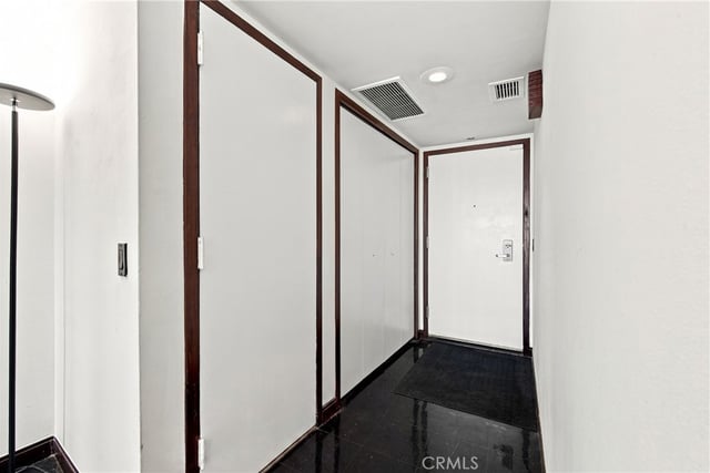 7250 Franklin Avenue 804, Los Angeles, CA 90046 — photo 24 of 37